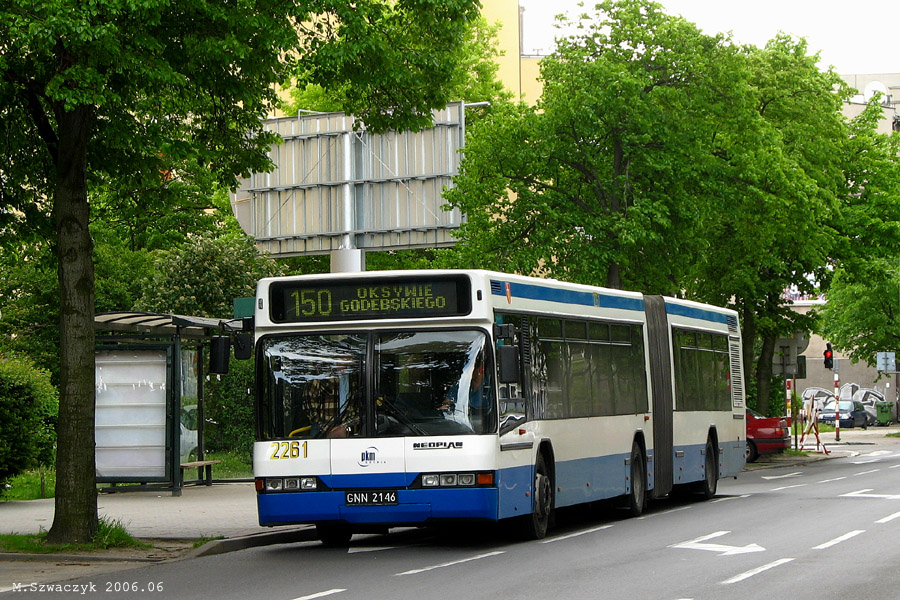 Neoplan N4021td #2261