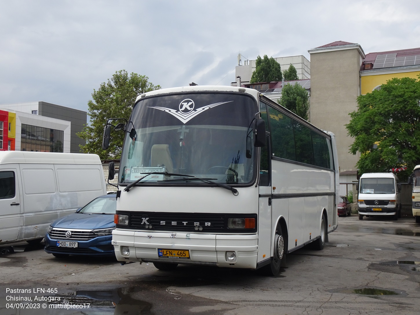 Setra S212 HD #LFN 465