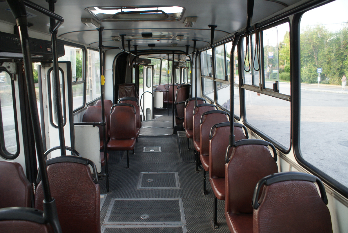 Ikarus 280.02 #232