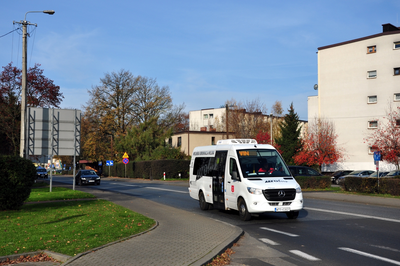 Mercedes-Benz 516 CDI / Mercus MB Sprinter City #WPR 4380P