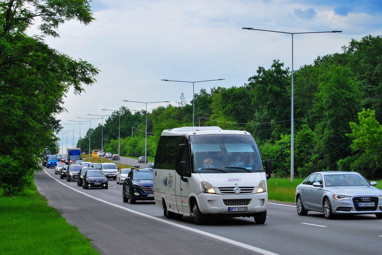 Iveco Daily 65C18 / Indcar Wing #WPI 66700