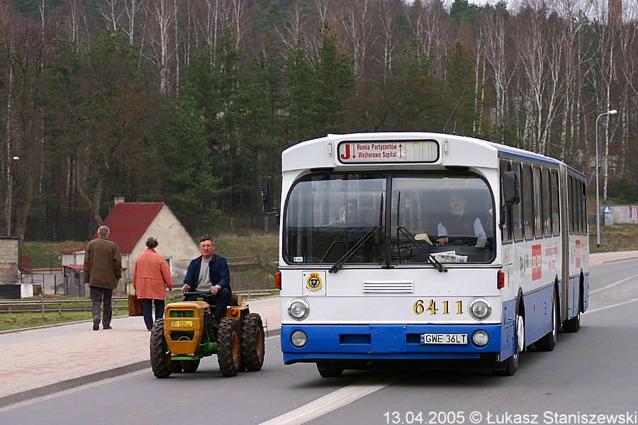 Mercedes-Benz O305G #6411