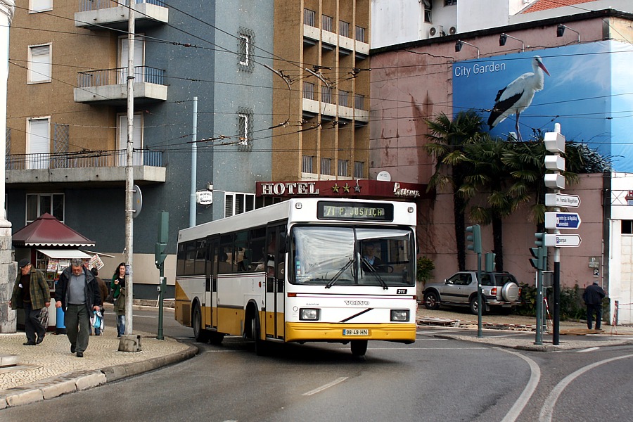 Volvo B10B / Camo Camus #211