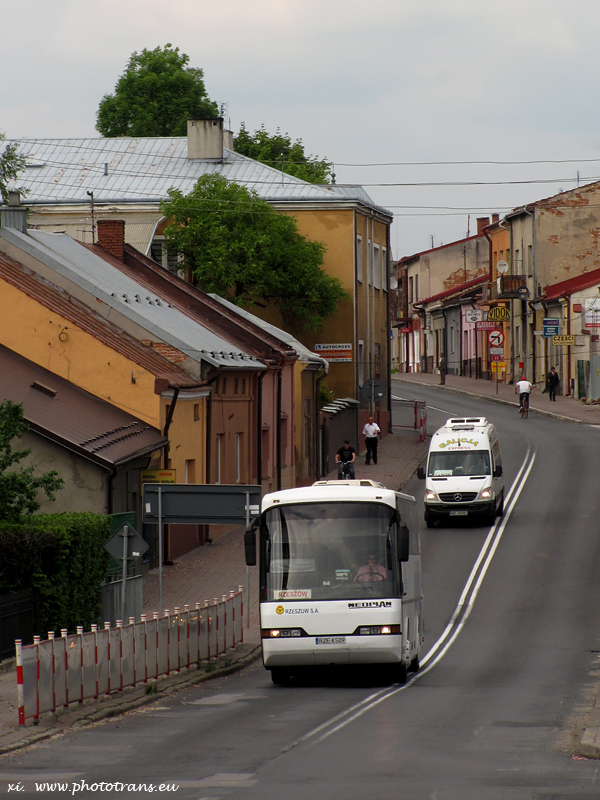 Neoplan N316 SHD #R0702