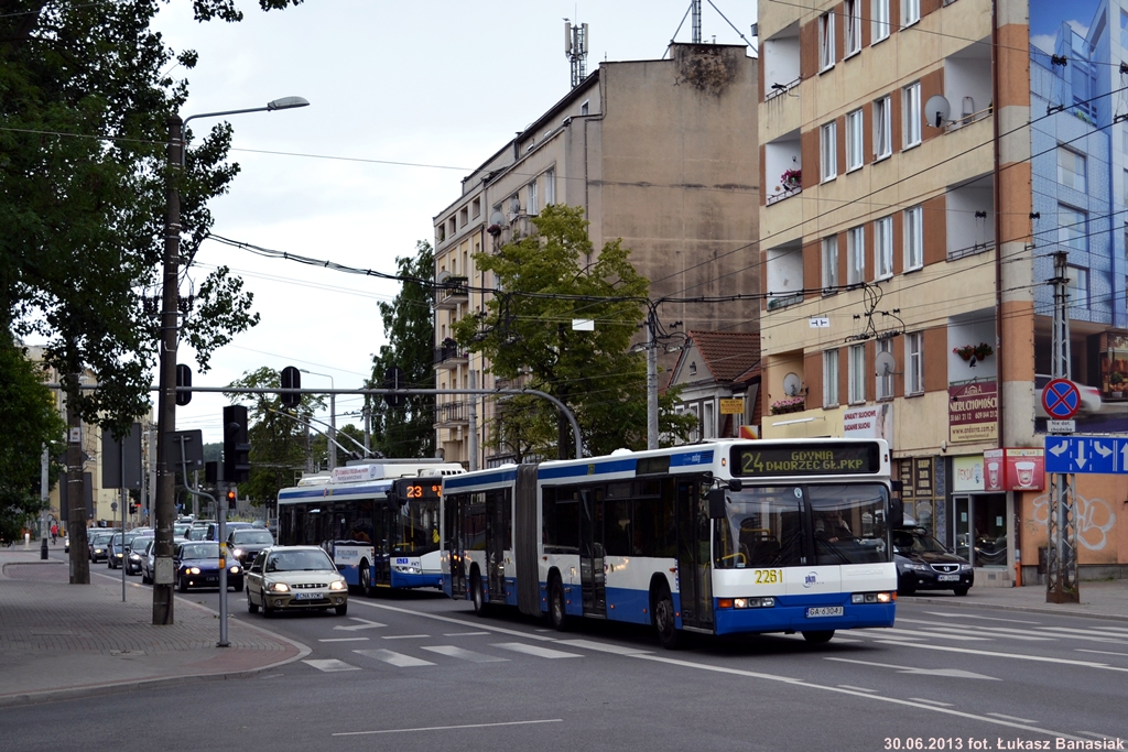 Neoplan N4021td #2261