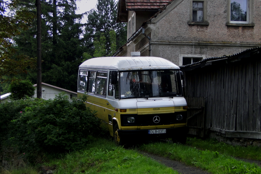 Mercedes-Benz 608D #DLB 03TJ