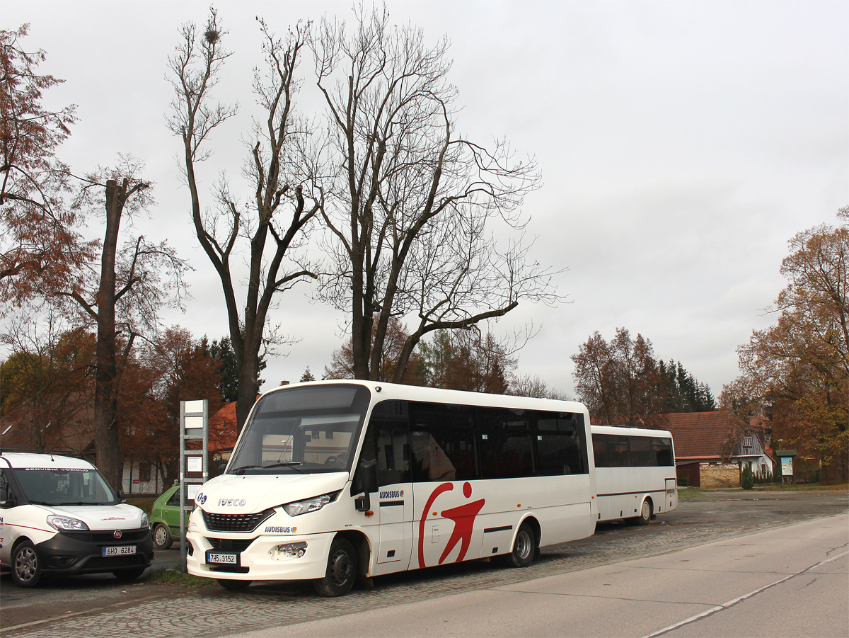 Iveco Daily 70C18 / Dekstra LE37 #7H5 3152