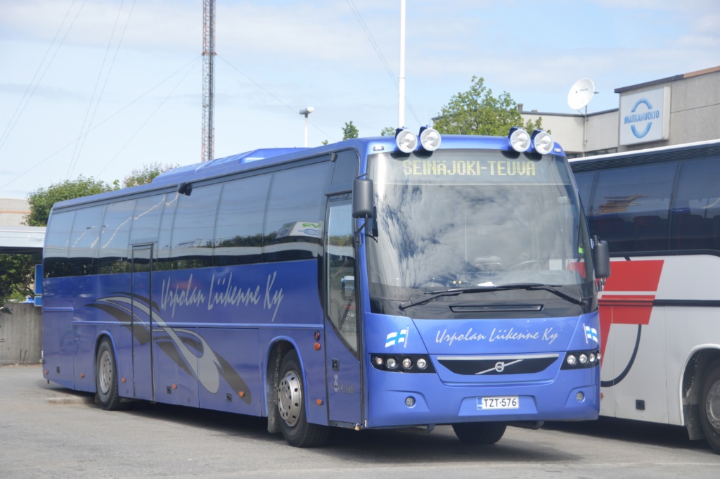 Volvo 9700S #TZT-576