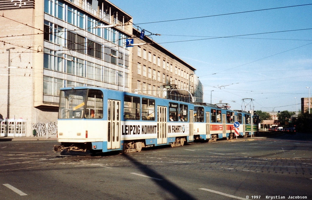 Tatra B6A2D #811