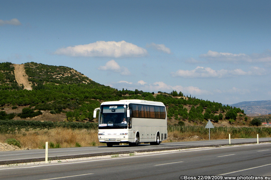 Mitsubishi / Temsa Safir #06 BC 8330