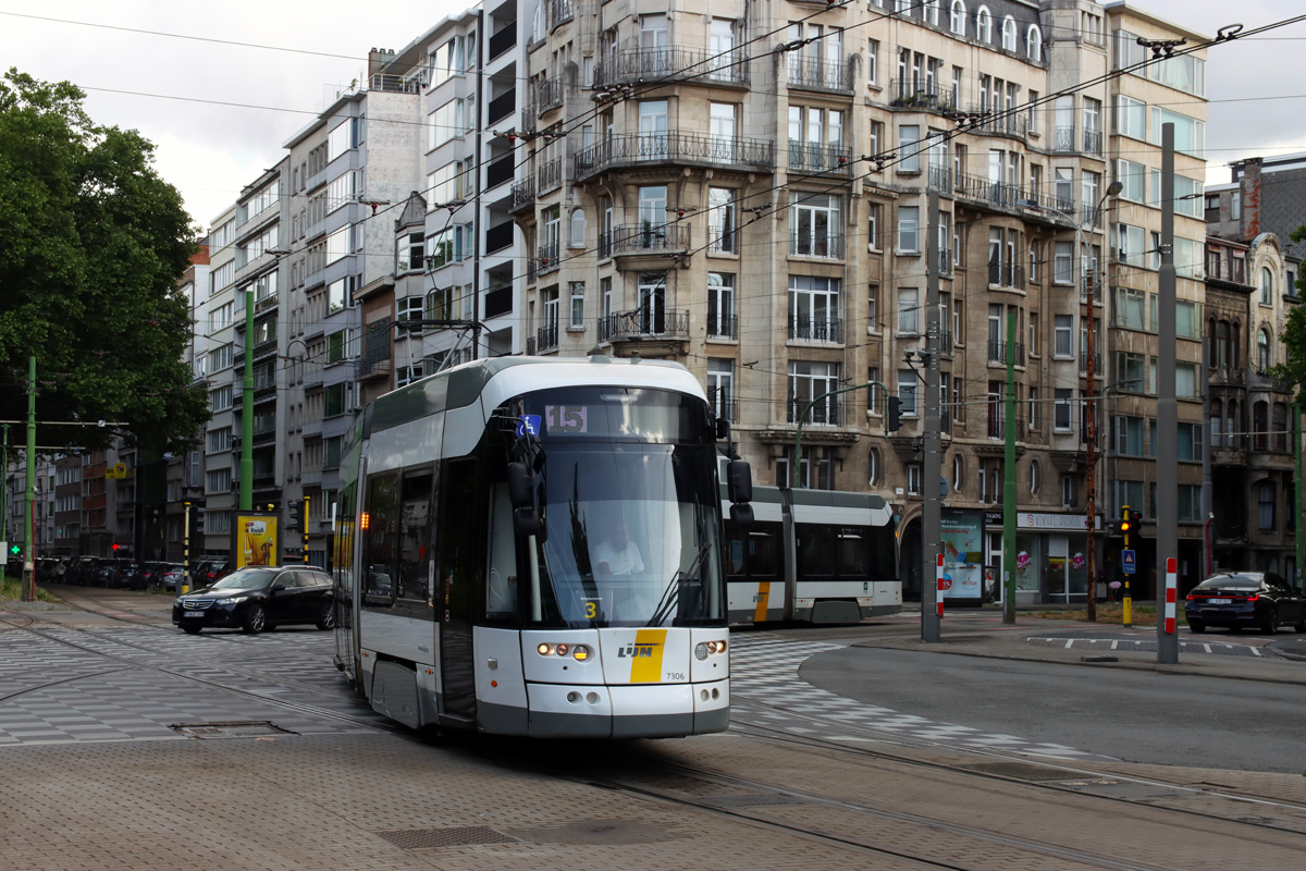 Bombardier Flexity 2 #7306