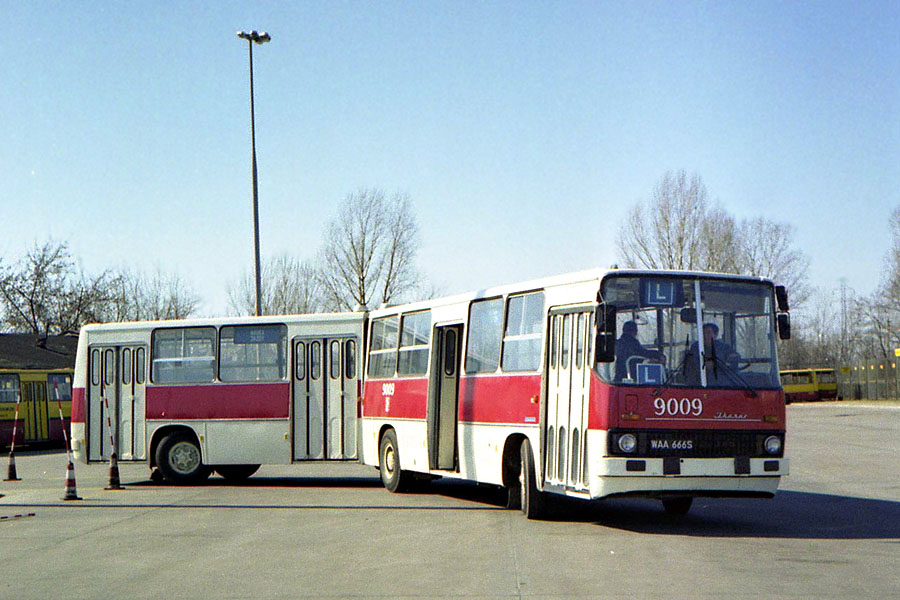 Ikarus 260.02 #9009