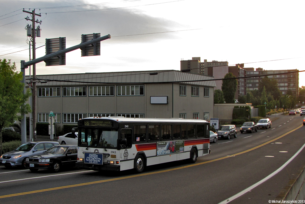 Gillig Phantom 40102 #2143