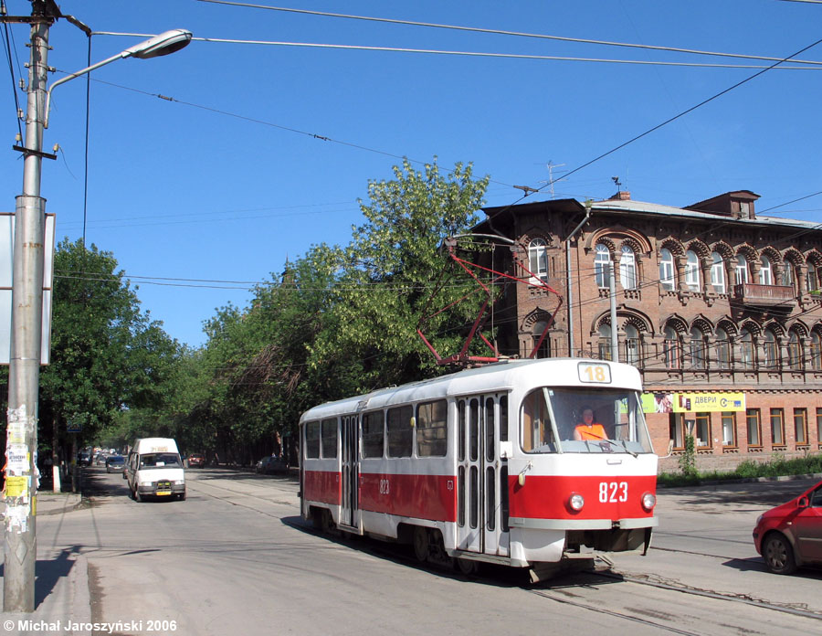 Tatra T3SU #823