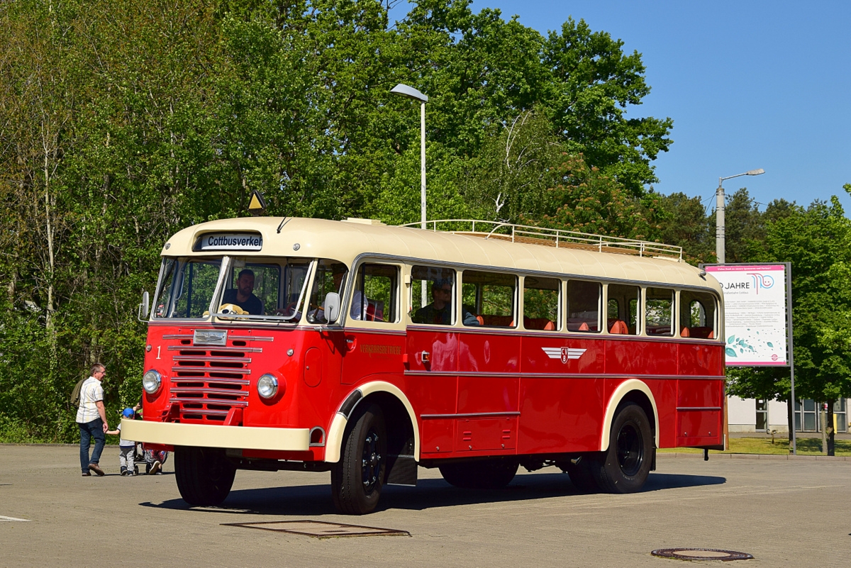 Ikarus 601 #1