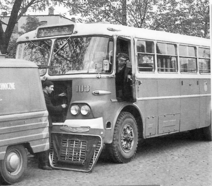 Ikarus 620 #103