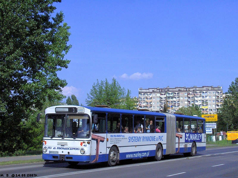 Mercedes-Benz O305G #42