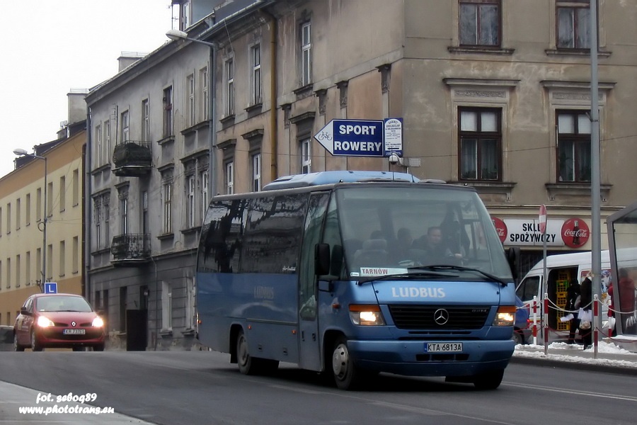 Mercedes-Benz 814 D / Auwärter Teamstar Kombi #KTA 6813A