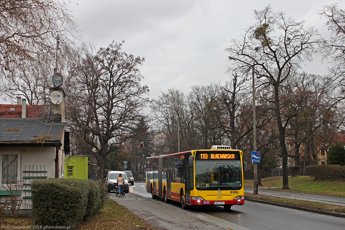 Mercedes-Benz O530G II #8306