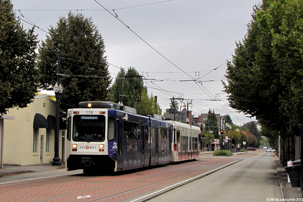 Bombardier MAX Type 1 car #118