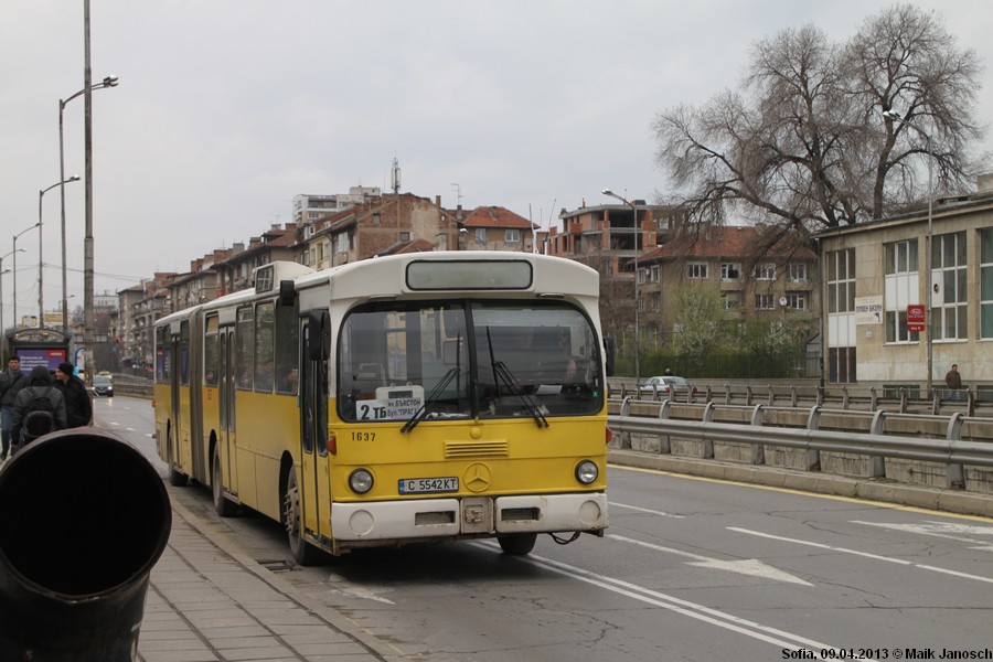 Mercedes-Benz O305G #1637