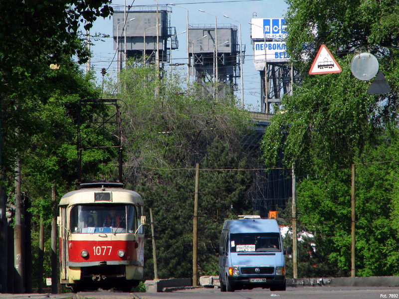 Tatra T3SU #1077