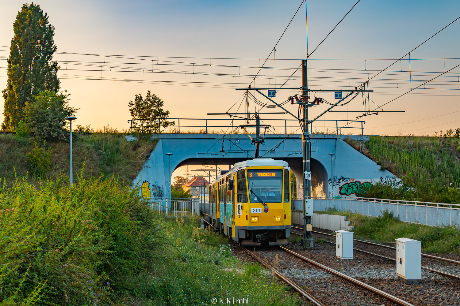 Tatra T6A2M #211