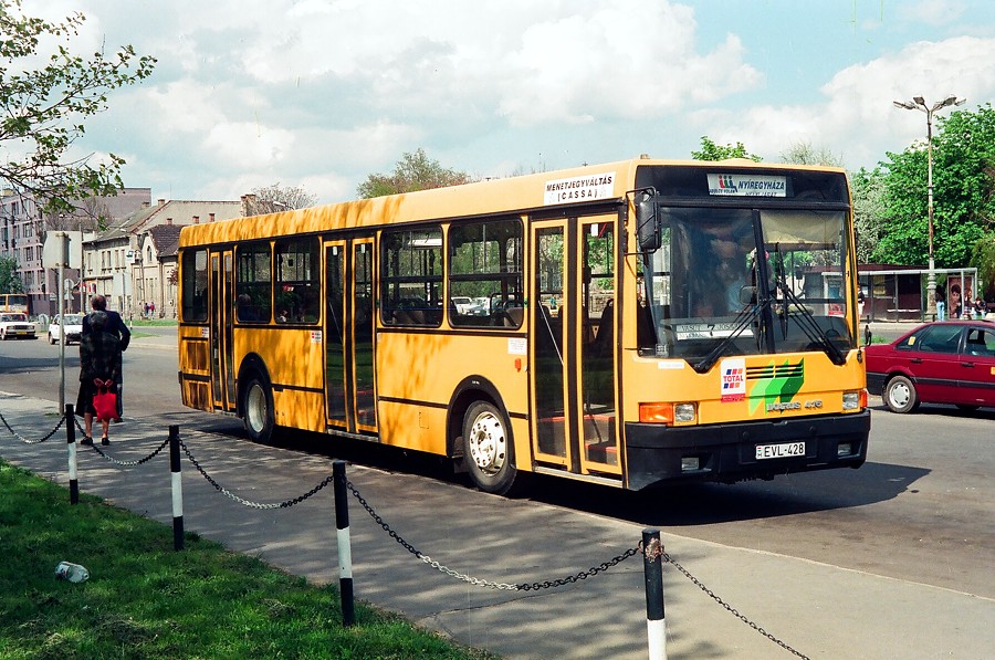 Ikarus 415.24 #428