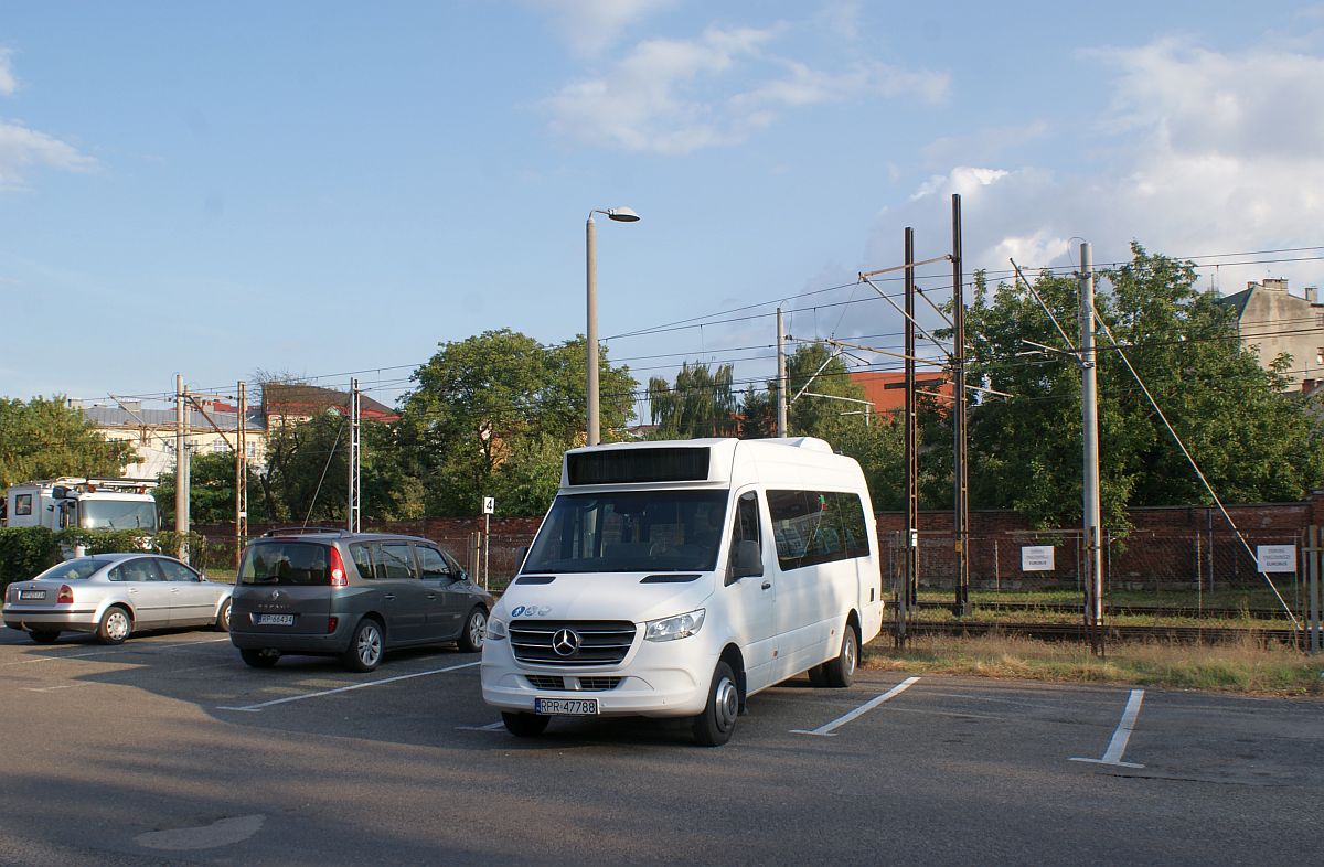 Mercedes-Benz 516 CDI / Automet Sprinter MiniCity #RPR 47788