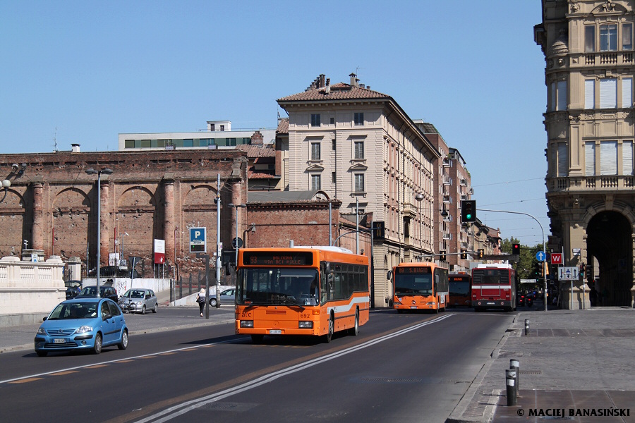 Mercedes-Benz O405N2 #692