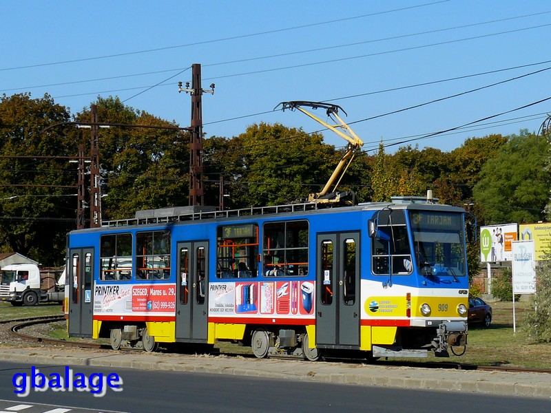 Tatra T6A2H #909