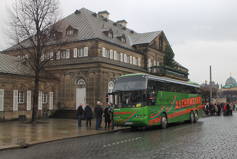 Neoplan N1116/3 HC #MI-FJ 10