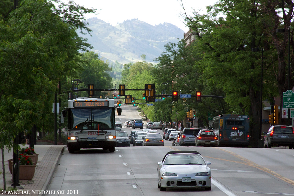 Gillig LF 40' #5203