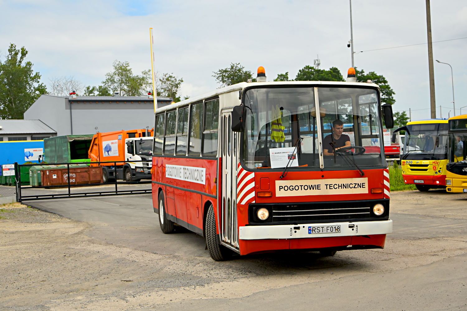 Ikarus 280.11 #RST F018