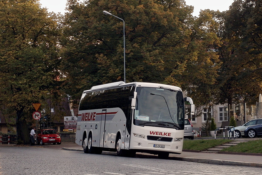 Volvo 9700 6x2 #ST-CW 1011