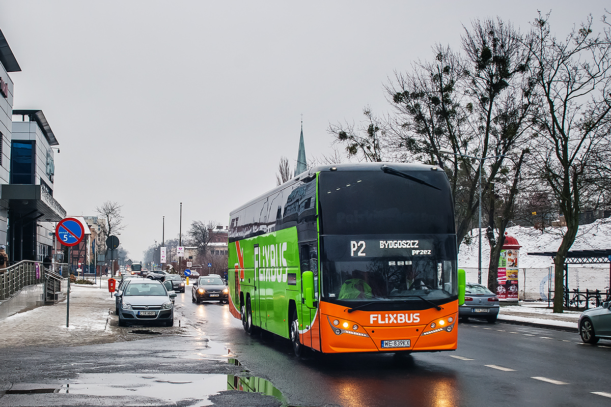 Volvo B11R 6x2 / Plaxton Elite i #P541