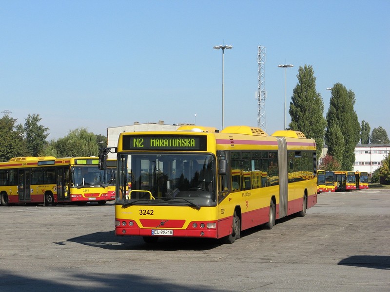 Volvo 7000A #3242