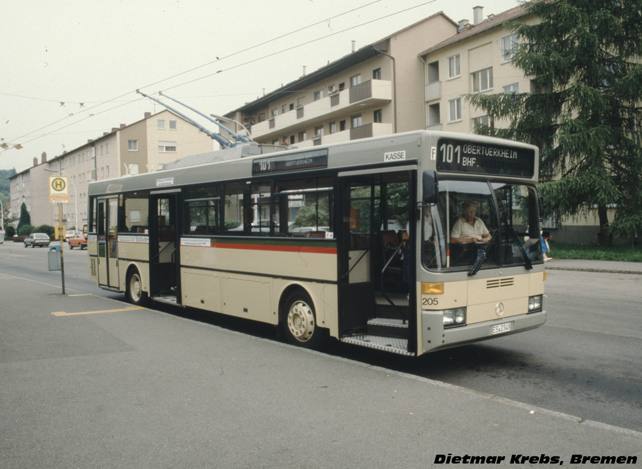 Mercedes-Benz O405T #205