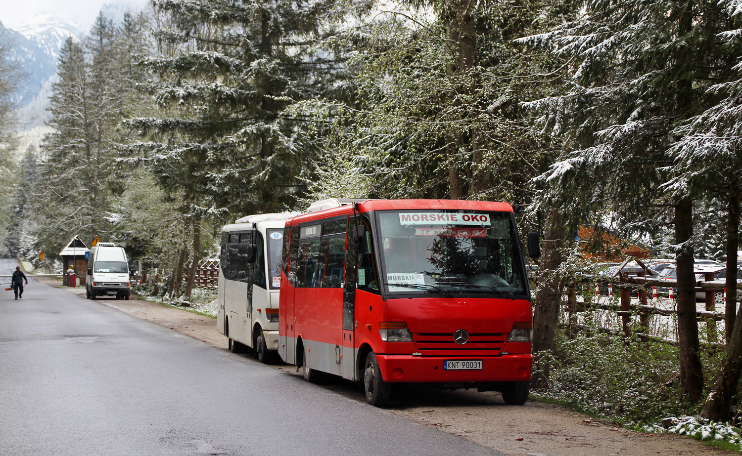 Mercedes-Benz 815 D / Vehixel Mediano #KNT 90031