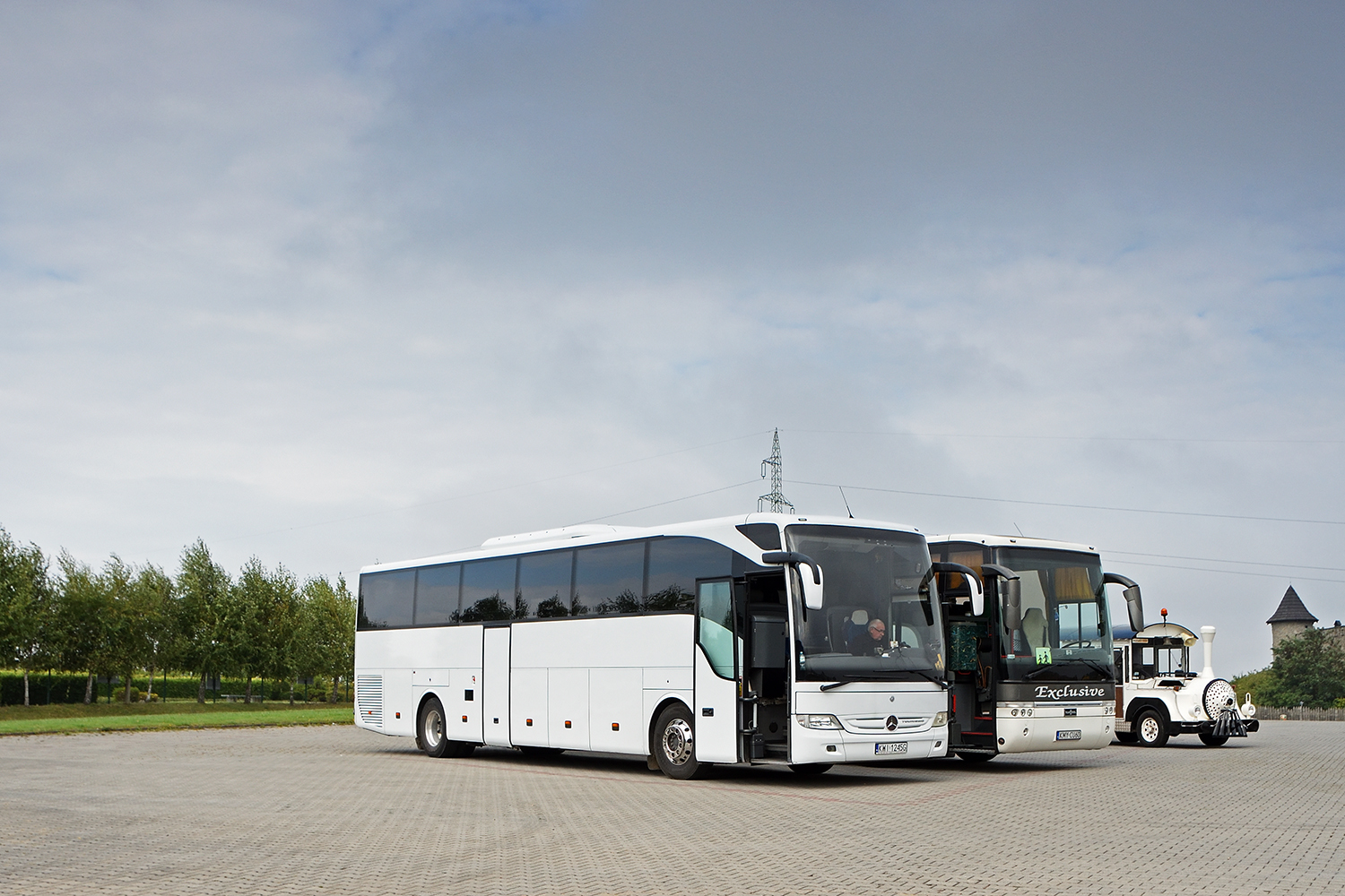 Mercedes-Benz Tourismo 16RHD M/2 #KWI 1245G