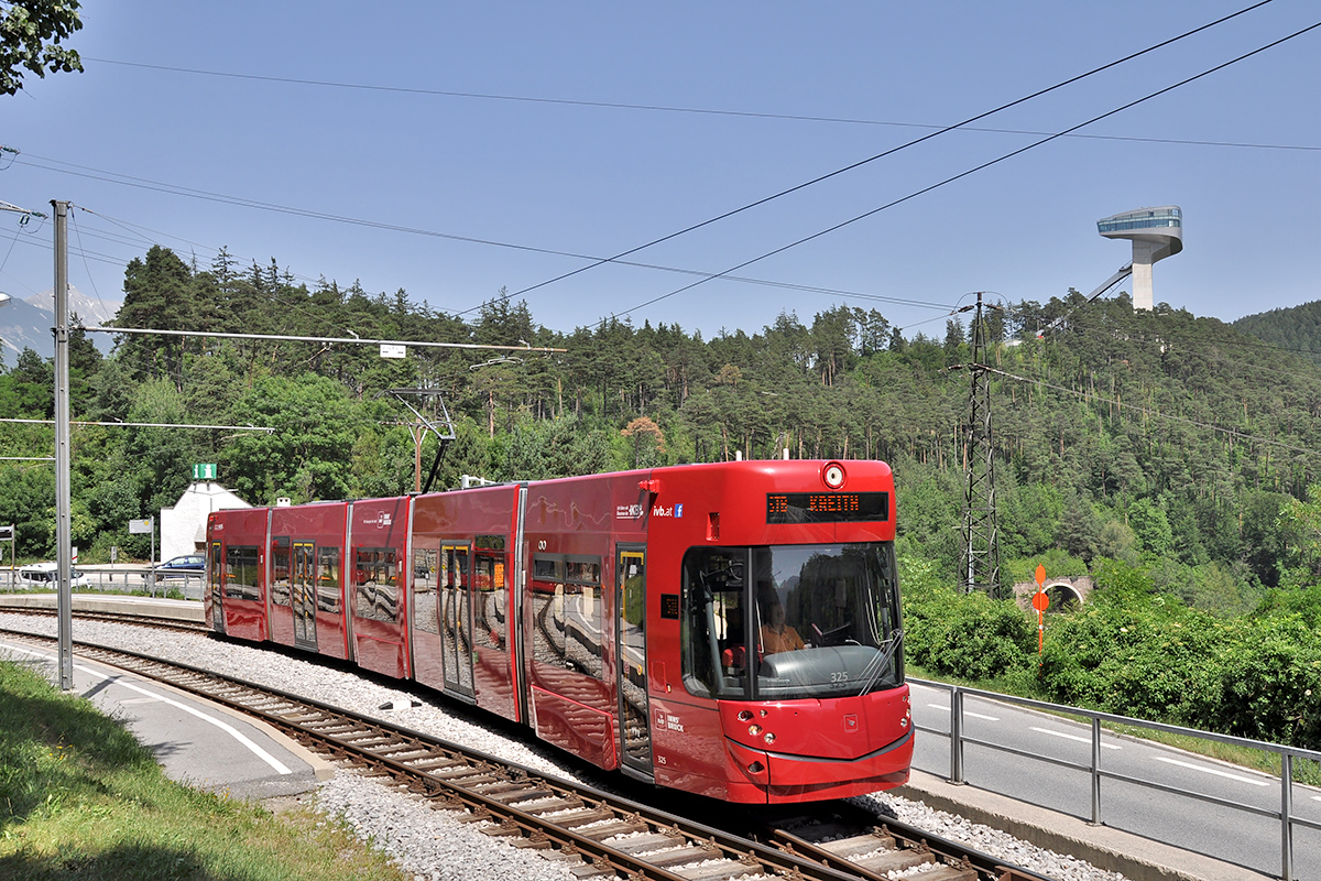 Bombardier Flexity Outlook #325