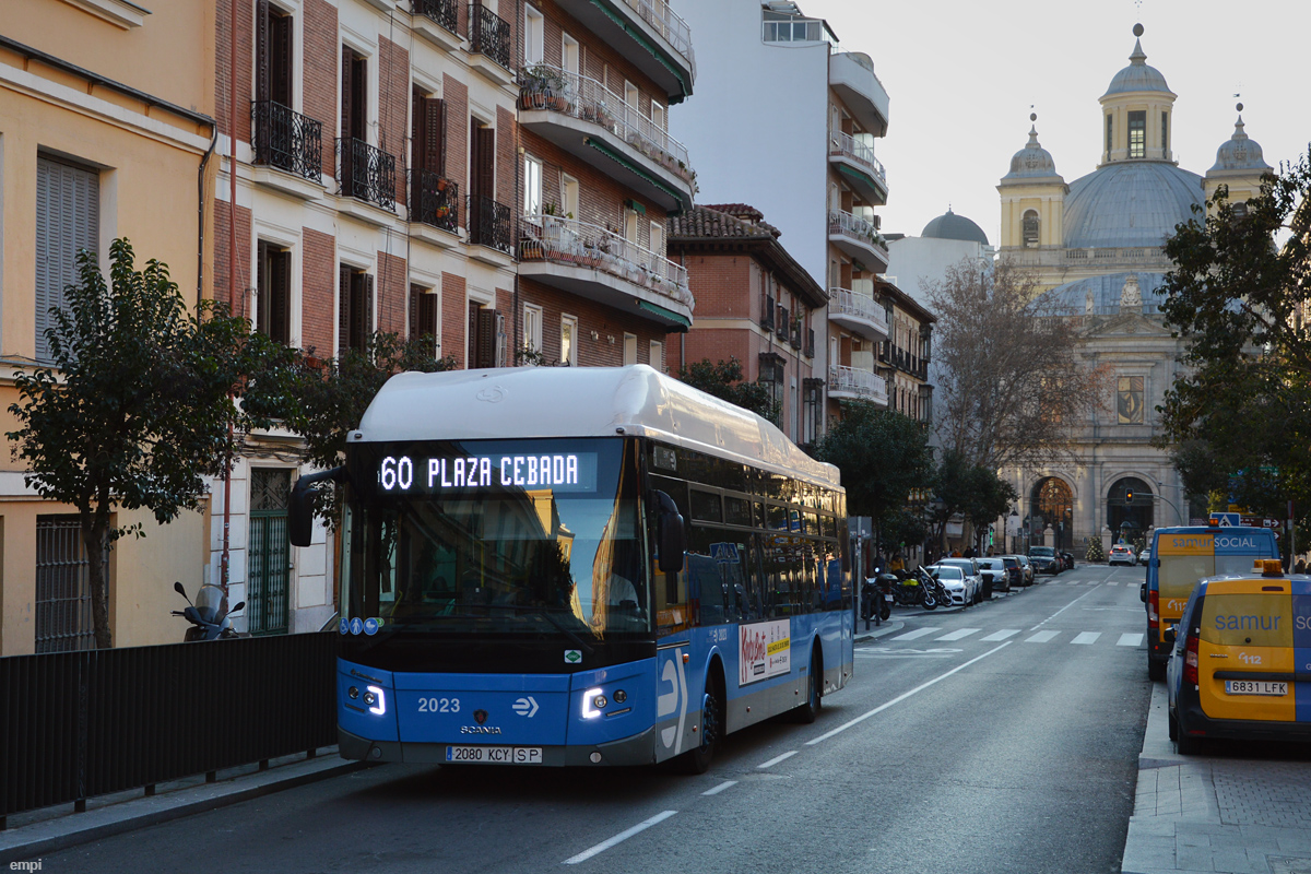 Scania N280UB 4x2 EB / Castrosua New City 12LF GNC #2023