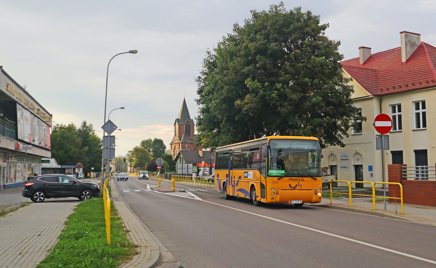 Irisbus Ares 12M #RZ 743EX