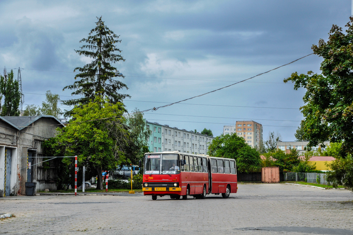 Ikarus 280.26 #700