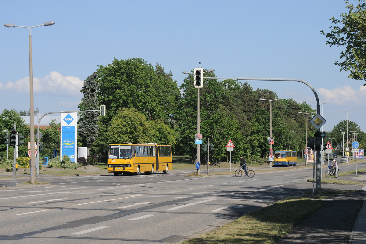 Ikarus 280.02 #335