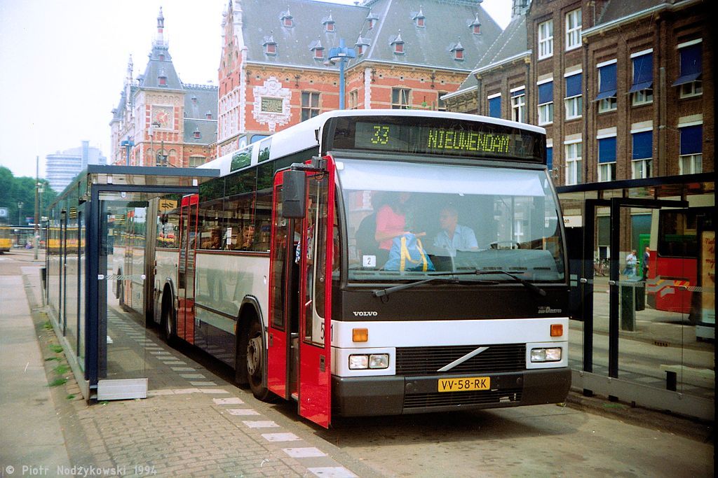 Volvo B10MA / Den Oudsten B88 #551