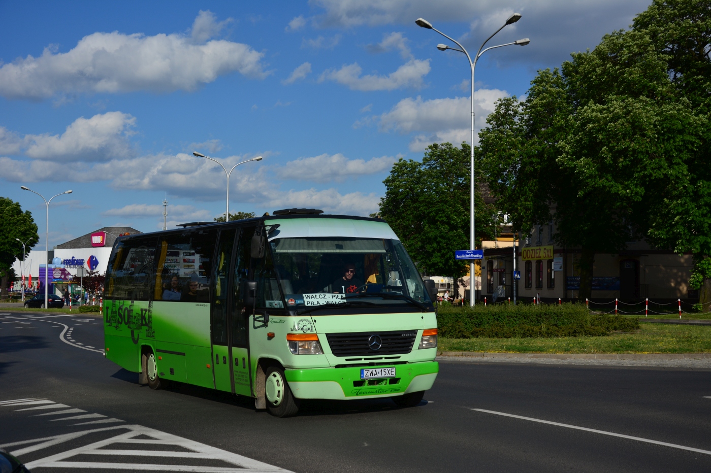 Mercedes-Benz 815 D / Auwärter Teamstar Kombi #ZWA 15XE