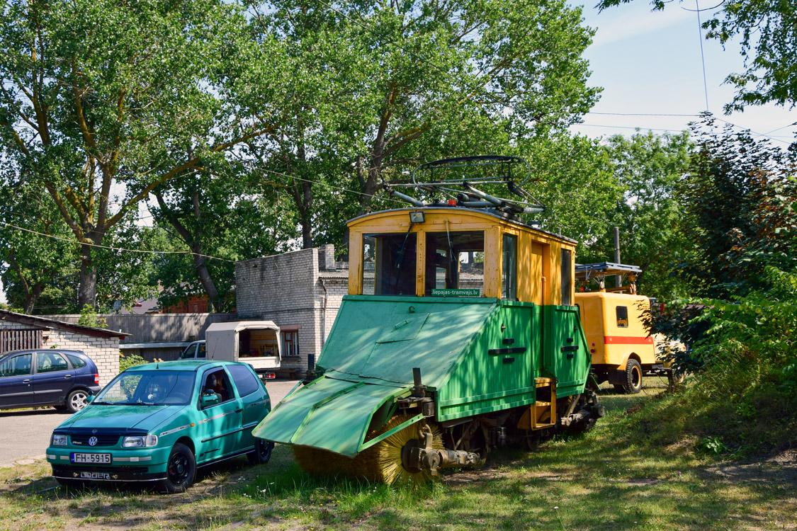 Snow-sweeper tram #