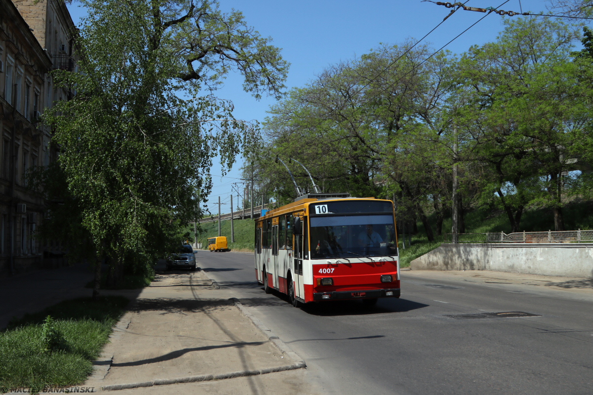 Škoda 14Tr17/6M #4007