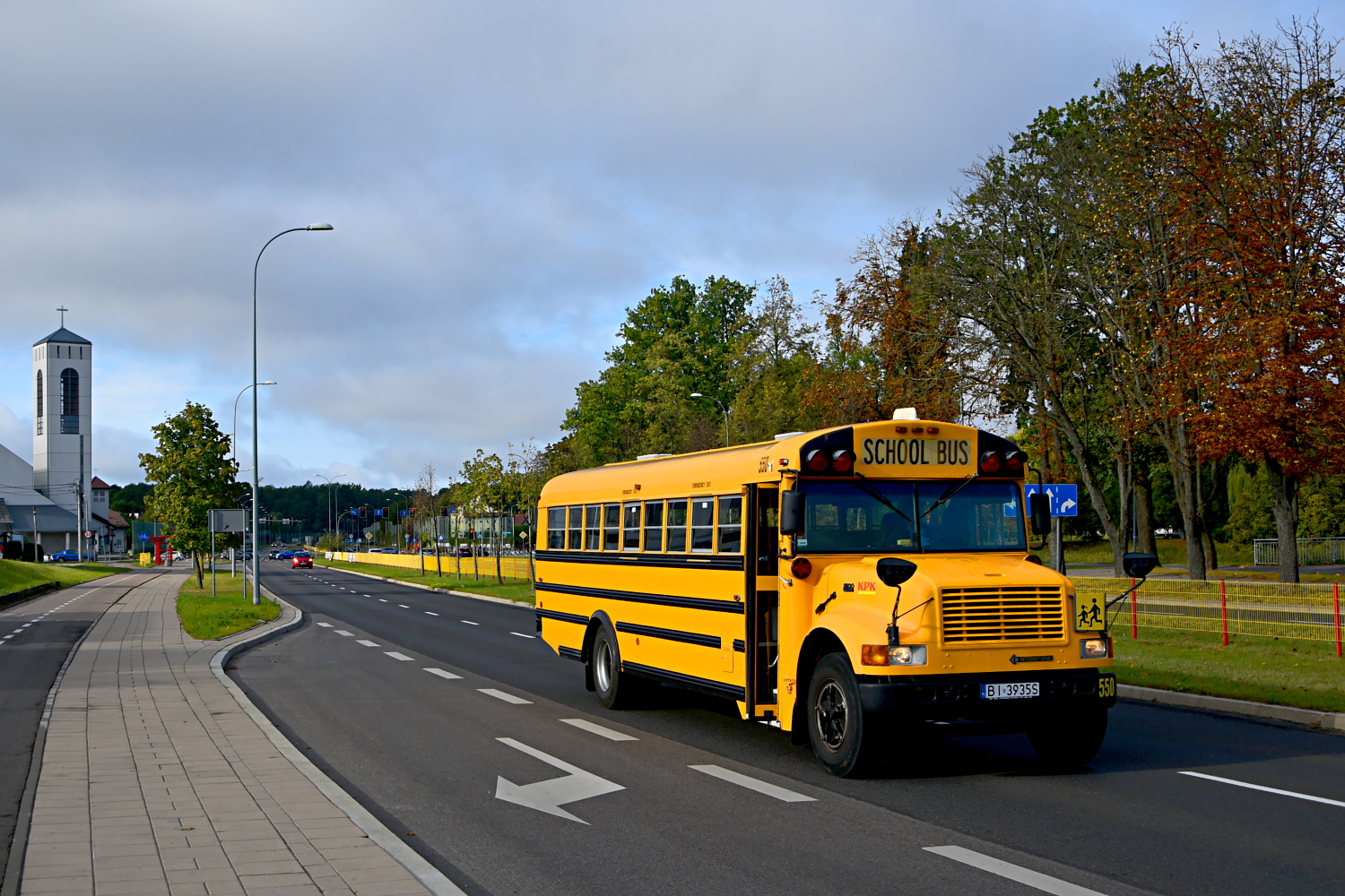 International 3800 / Thomas Conventional #550